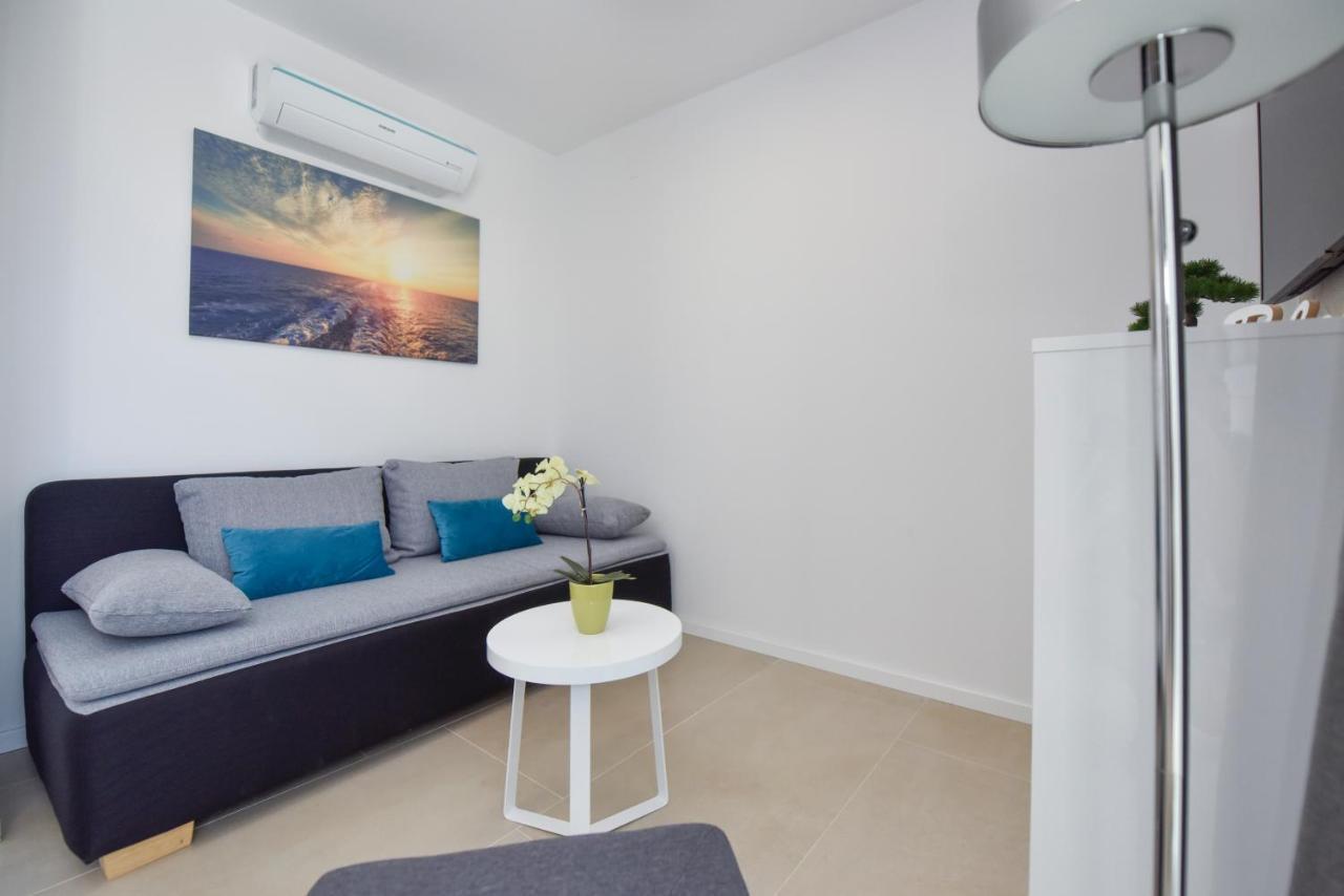 Pool Apartments & Rooms Mare نوفاليا المظهر الخارجي الصورة