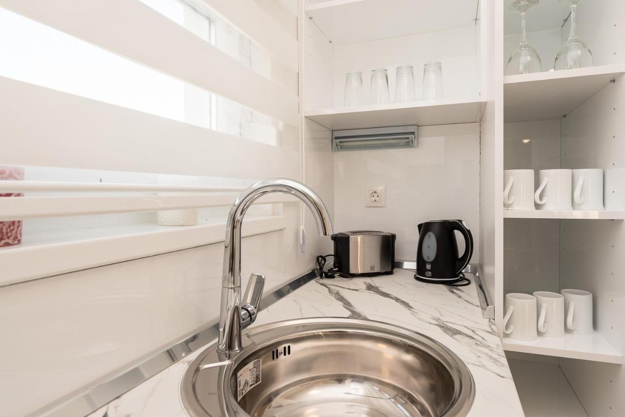 Pool Apartments & Rooms Mare نوفاليا المظهر الخارجي الصورة